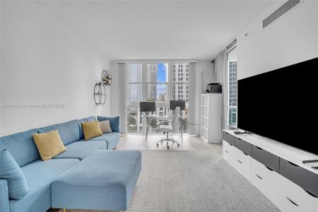 500 NE 29th St