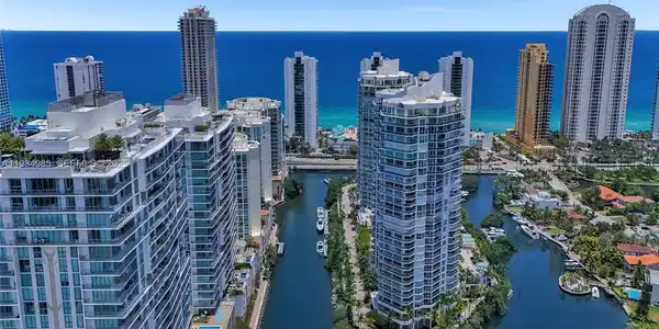 300 Sunny Isles Blvd