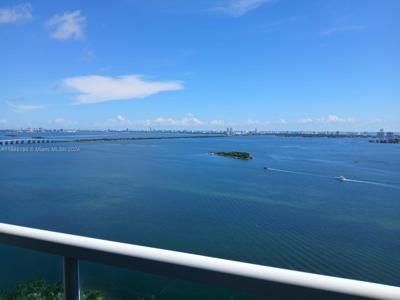 1800 N Bayshore Dr