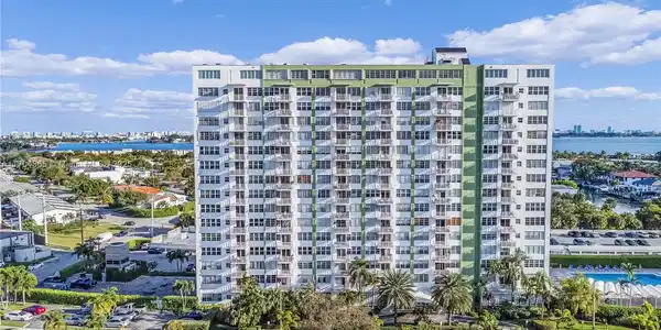 2150 Sans Souci Blvd