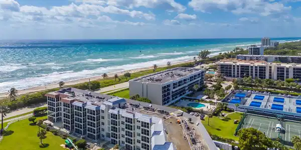 2871 N Ocean