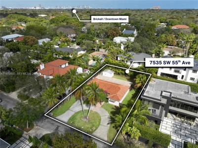7535 SW 55th Ave