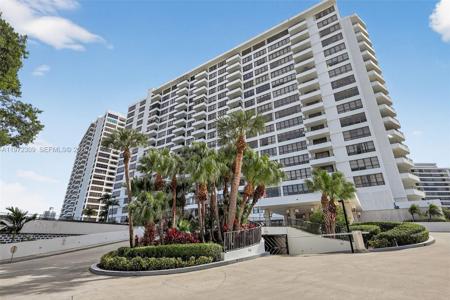 600 Three Islands Blvd