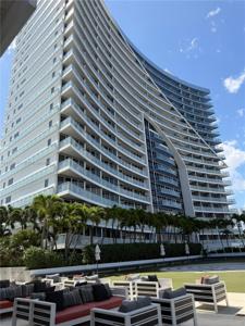 3101 Bayshore Dr