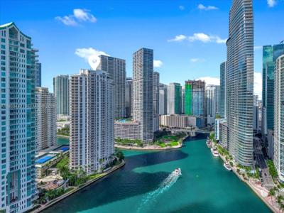 901 Brickell Key Blvd