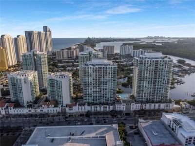 300 Sunny Isles Blvd