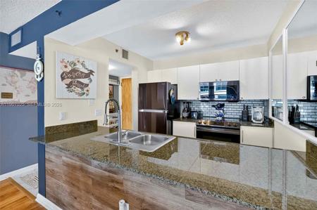 1200 Brickell Bay Dr