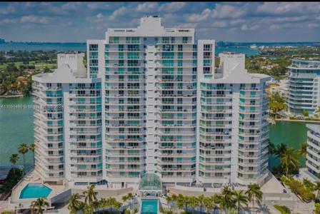 5900 Collins Ave