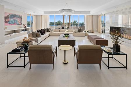 7133 Fisher Island Dr