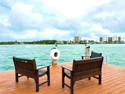 200 Intracoastal Pl