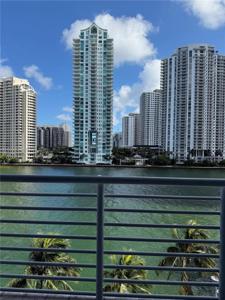 325 S Biscayne Blvd