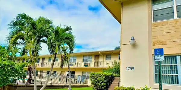 1755 NE 116th Rd