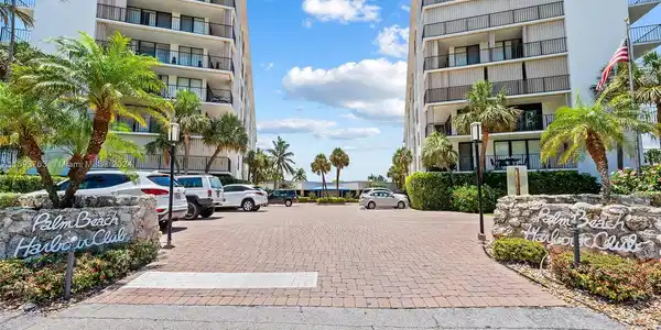 3545 S Ocean Blvd