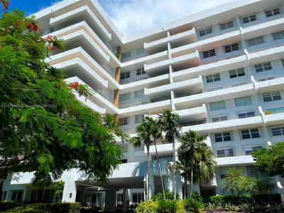 155 Ocean Lane Dr