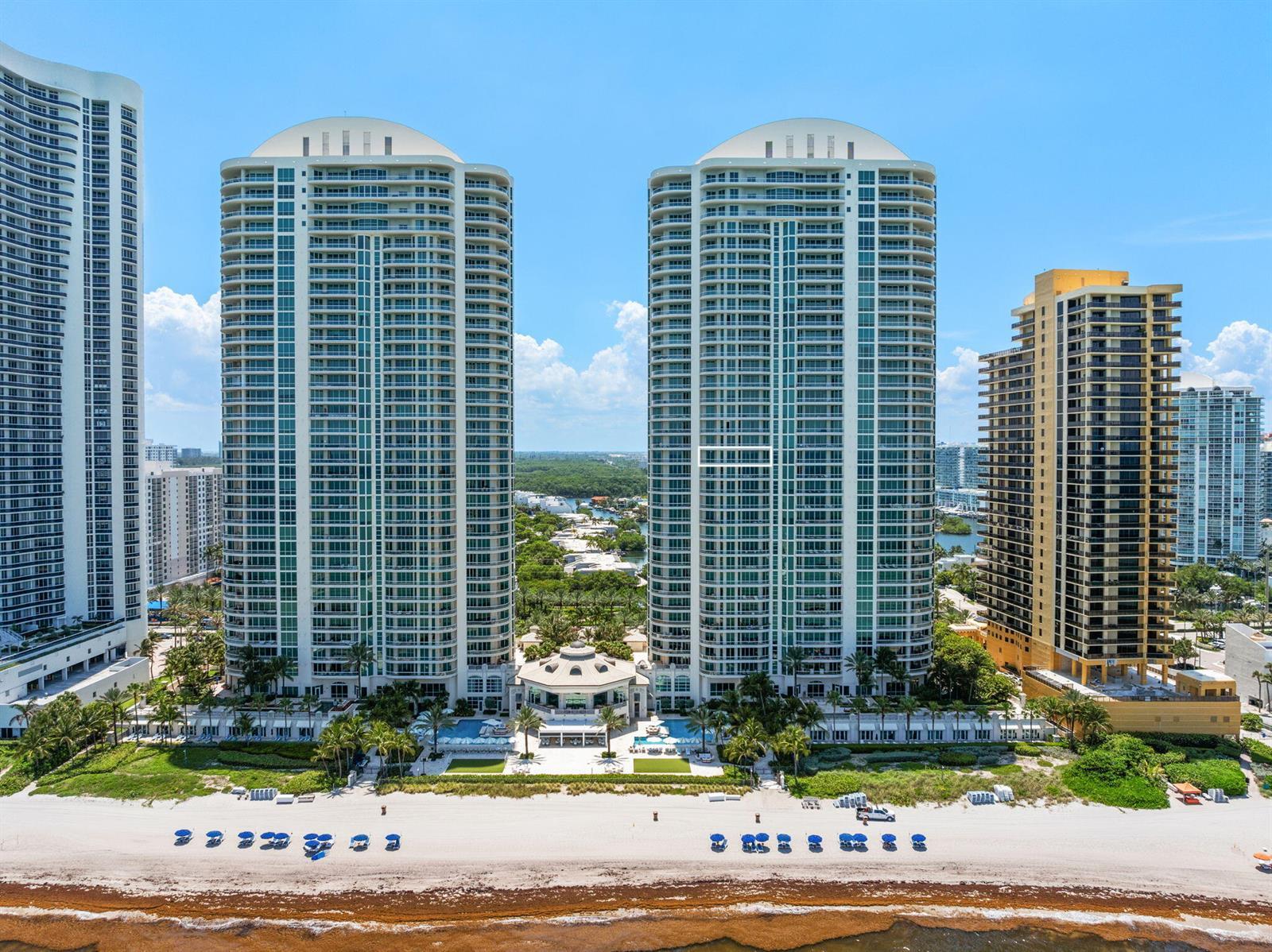Image 2: 2-web-or-mls-16051-collins-ave-1902