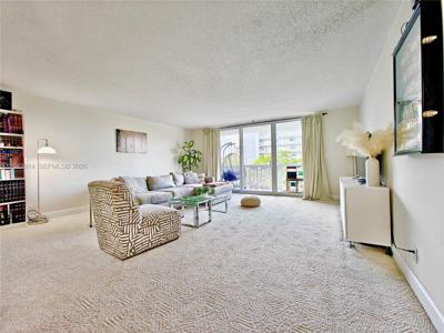 400 NE 12th Ave