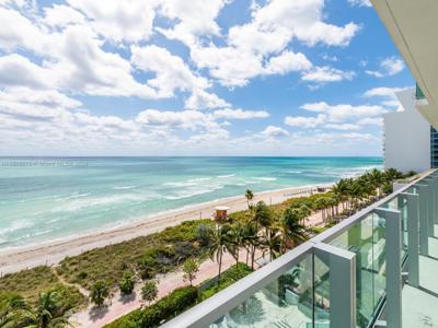 6901 Collins Ave