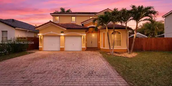 10755 SW 244th Ter