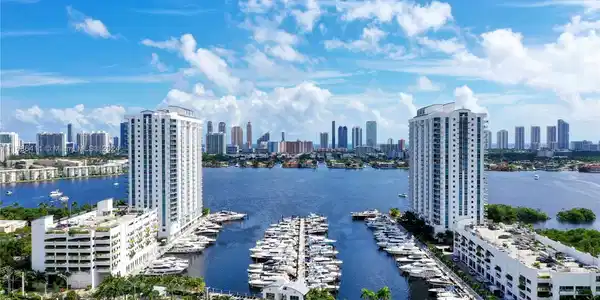17301 Biscayne Blvd