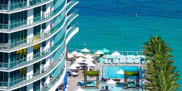 4111 S Ocean Dr
