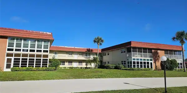 44 Woodland