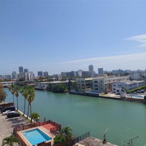 110 S Shore Dr