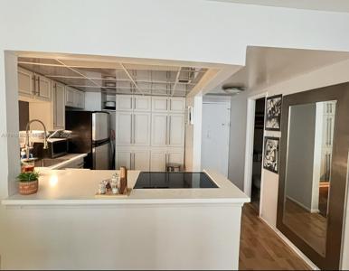 1228 West Ave