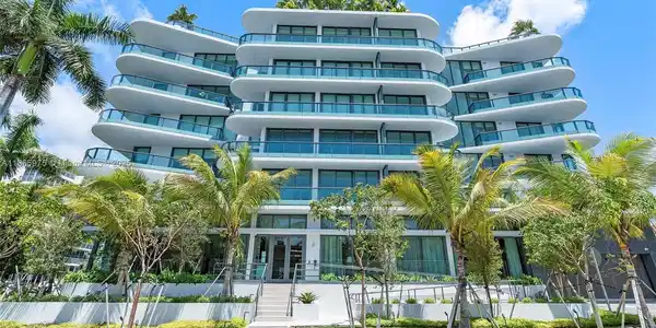 9901 W Bay Harbor Dr