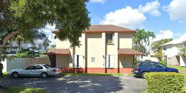 19360 SW 103