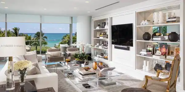 10203 Collins Ave