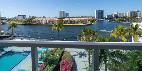 3800 S Ocean Dr