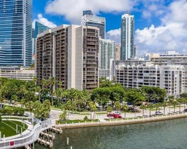 1450 Brickell Bay Dr
