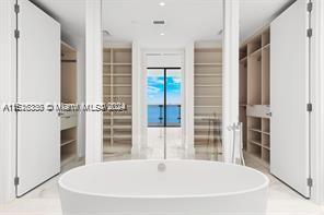 700 NE 26th Terrace