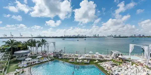 1100 West Ave