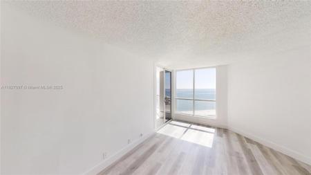 6767 Collins Ave