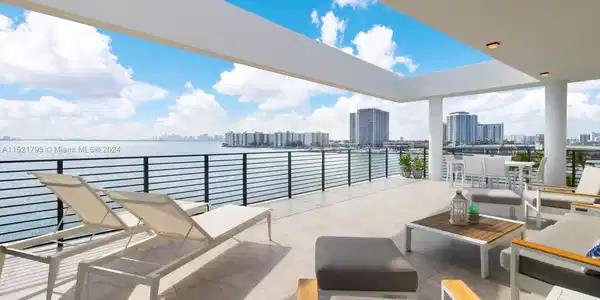 1930 Bay Drive