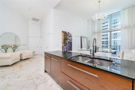 475 Brickell Ave