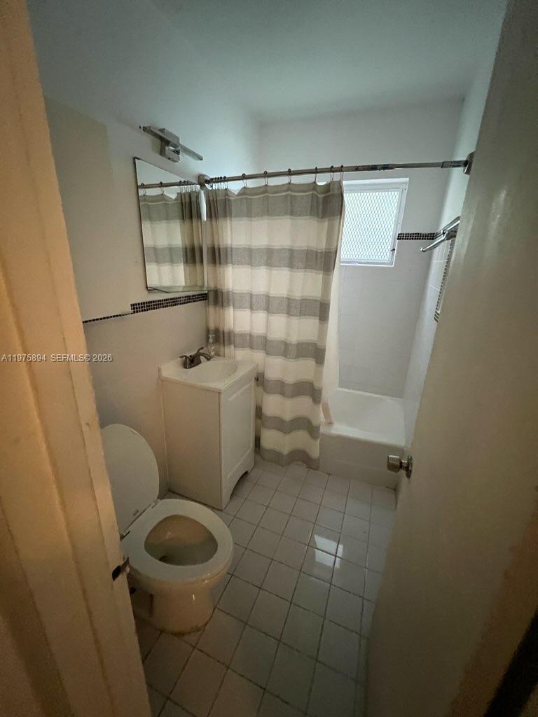 Image 2: bathroom