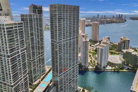495 Brickell Ave