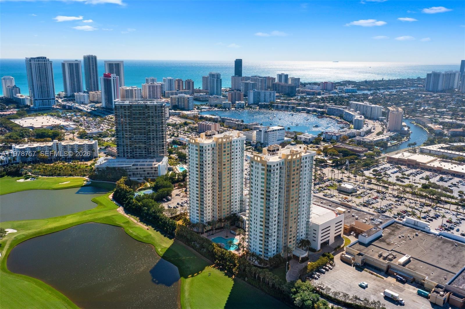 Image 2: Walking distance to the beach, shopping, & restaurants