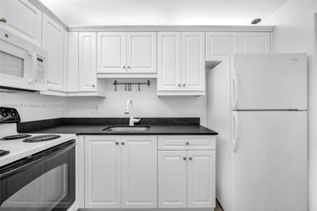 2420 SE 17th St
