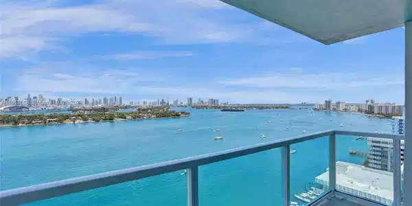650 West Ave