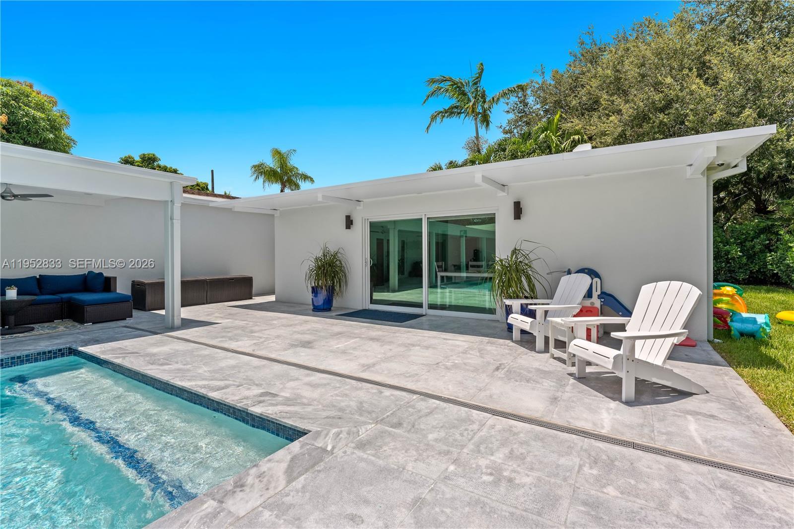 Image 4: Pool view from Private Separate Suite