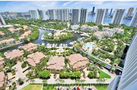 1000 E Island Blvd