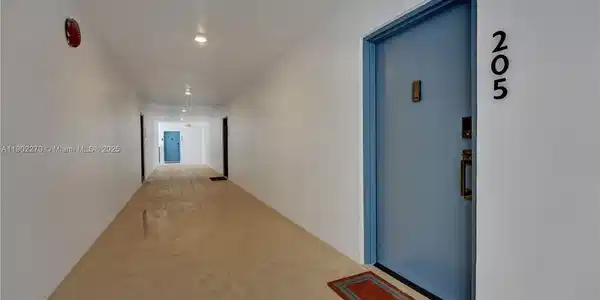 101 Ocean Lane Dr