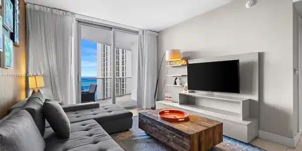 4111 S Ocean Dr