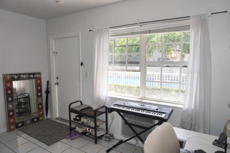 6565 Santona St