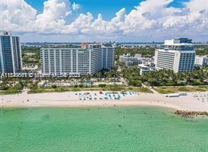 2899 Collins Ave