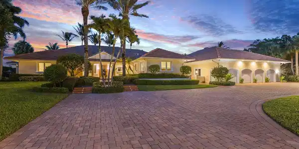 1771 SE Saint Lucie