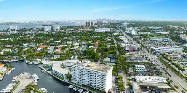 13155 Ixora Ct
